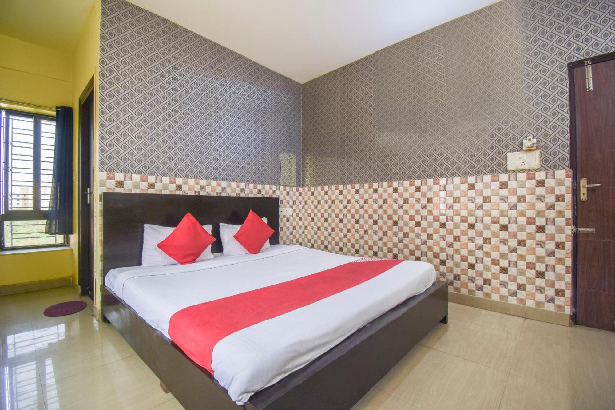 Hotel O Regal Inn Калькутта Экстерьер фото